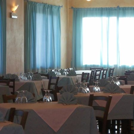 Hotel Baia Marina Orosei Restaurang bild