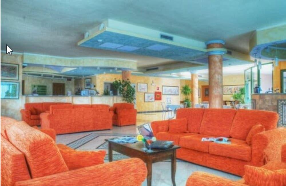 Hotel Baia Marina Orosei Exteriör bild