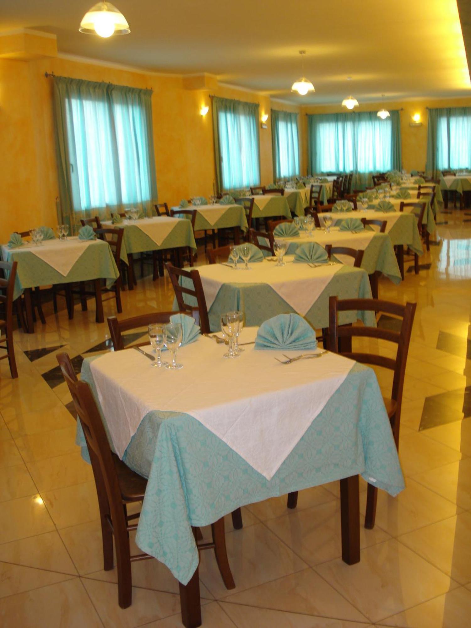 Hotel Baia Marina Orosei Exteriör bild