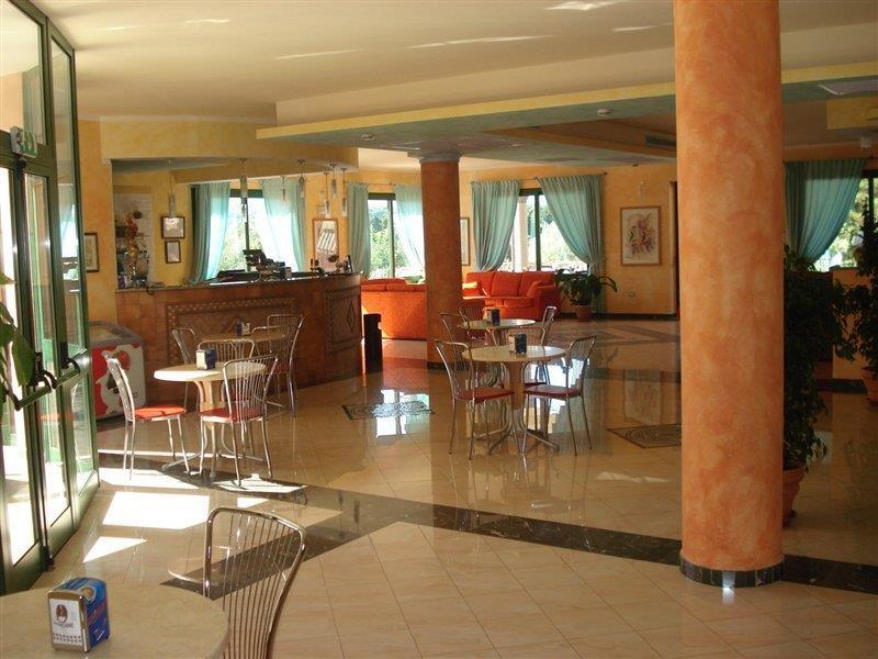 Hotel Baia Marina Orosei Exteriör bild