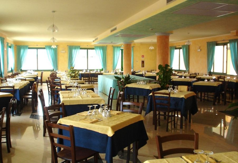 Hotel Baia Marina Orosei Exteriör bild